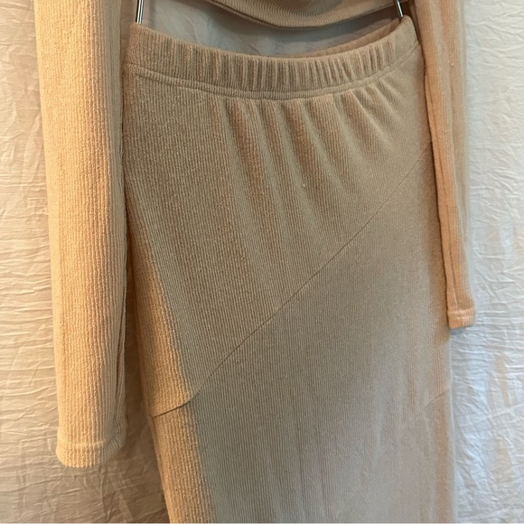 J lux label skirt and to set - Picture 5 of 5